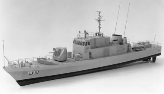 Dumas - USS Crocket 51" Gun Boat Kit image