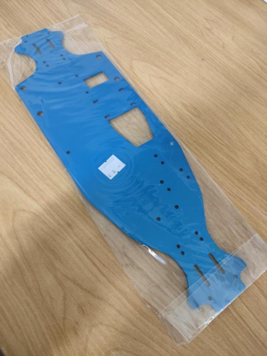 Tamiya - TGX Skyline GT-R Calsonic Chassis (44004) image