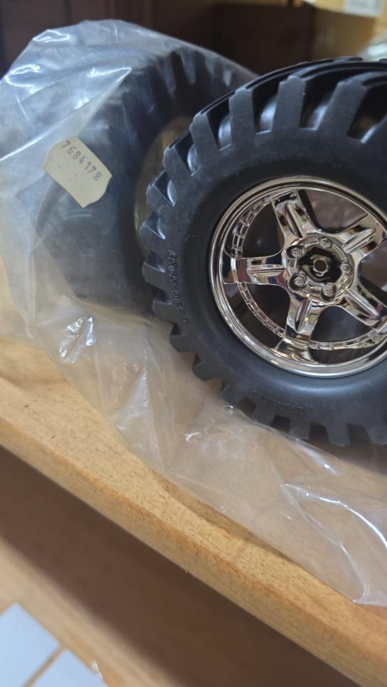 Tamiya - QD Trailmaster Rear Tyres (Pair) image
